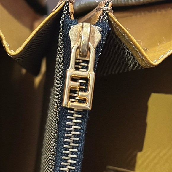 RARE Authentic Fendi Roma S.A.S. FF Vintage Top Handle Wallet Clutch, STUNNING - Picture 9 of 16